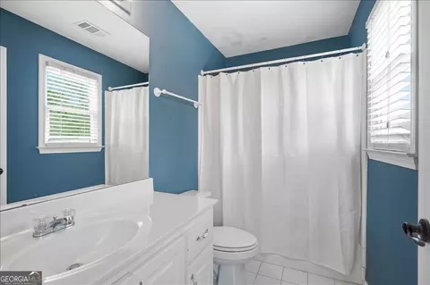 Bath - 4202 Lansmoore Xing, Suwanee, GA 30024 photo 2 of 4