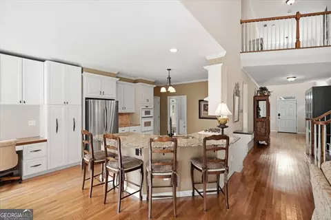 Kitchen - 4202 Lansmoore Xing, Suwanee, GA 30024 photo 5 of 5