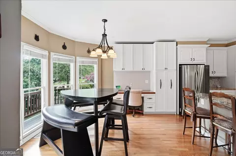 Kitchen - 4202 Lansmoore Xing, Suwanee, GA 30024 photo 4 of 5