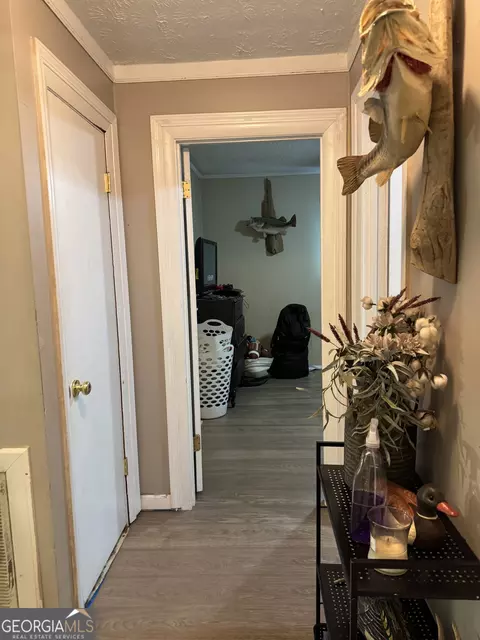 Entry Way - 3978 Bartley Rd, West Point, GA 31833 photo 2 of 3
