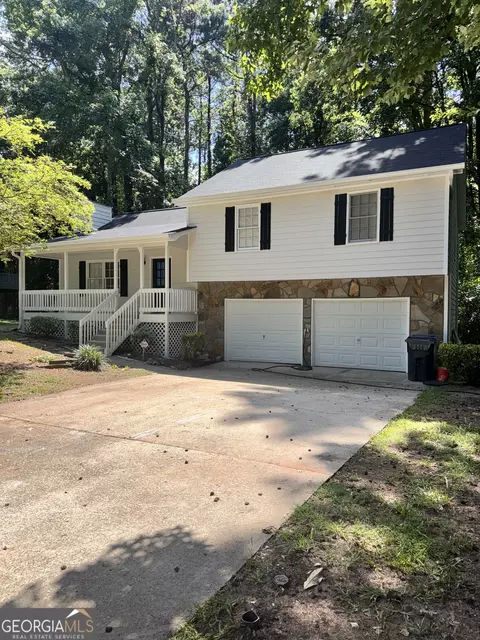 100 Russell Dr, Hiram, GA 30141
