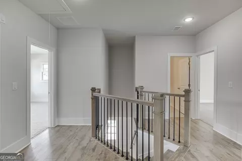 Entry Way - 1803 Piney Bend Dr, Buford, GA 30518 photo 3 of 5