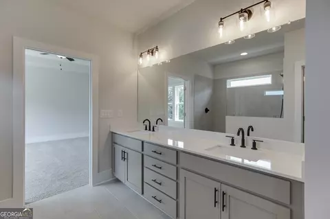Bath - 1803 Piney Bend Dr, Buford, GA 30518 photo 4 of 4