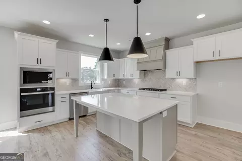 Kitchen - 1803 Piney Bend Dr, Buford, GA 30518 photo 1 of 6