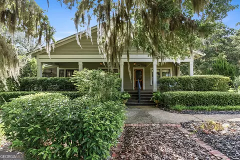 208 Bartlett St, Saint Marys, GA 31558