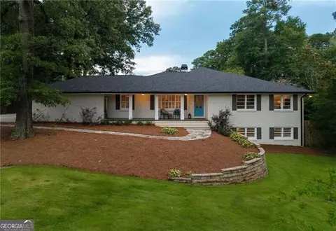 2351 Pangborn Cir, Decatur, GA 30033