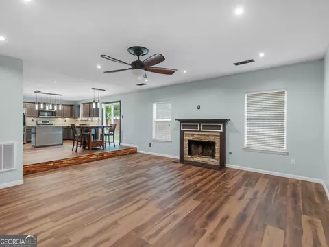 Living - 424 Browning Field Way, Hampton, GA 30228 photo 5 of 12