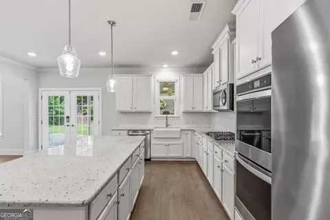 Kitchen - 415 Carmichael Cir, Canton, GA 30115 photo 2 of 2