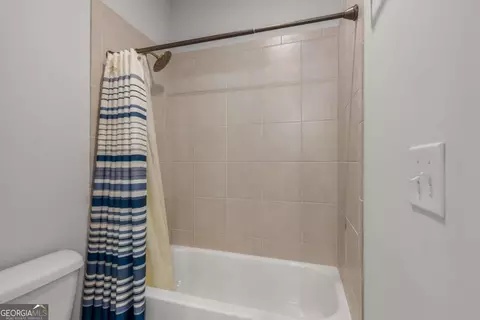 Bath - 415 Carmichael Cir, Canton, GA 30115 photo 2 of 6