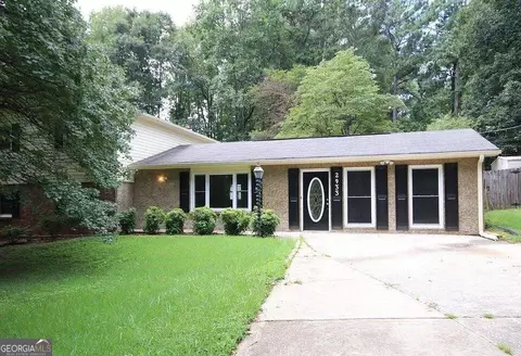 2933 E Howell Dr, Lawrenceville, GA 30044