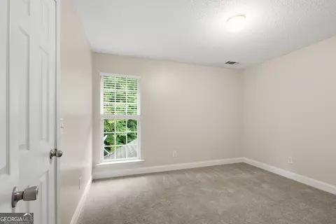Bedroom - 627 Trestle Ridge Rd, Toccoa, GA 30577 photo 8 of 11