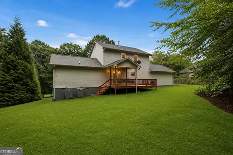 Exterior - 627 Trestle Ridge Rd, Toccoa, GA 30577 photo 9 of 10