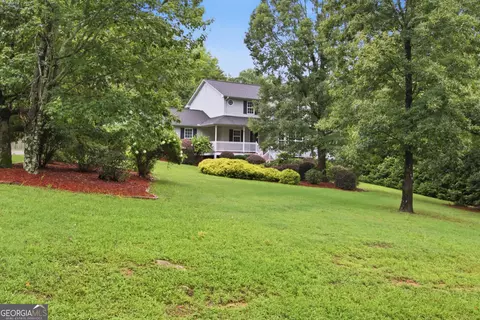 Exterior - 627 Trestle Ridge Rd, Toccoa, GA 30577 photo 6 of 10