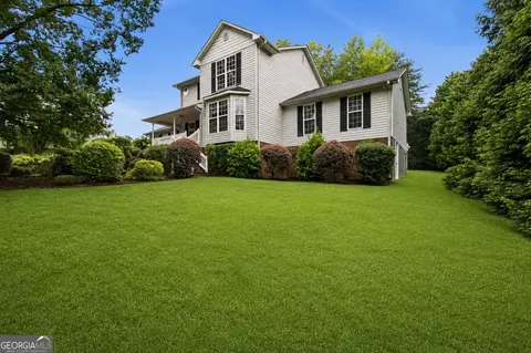 Exterior - 627 Trestle Ridge Rd, Toccoa, GA 30577 photo 4 of 10