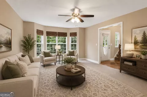 Living - 627 Trestle Ridge Rd, Toccoa, GA 30577 photo 2 of 4