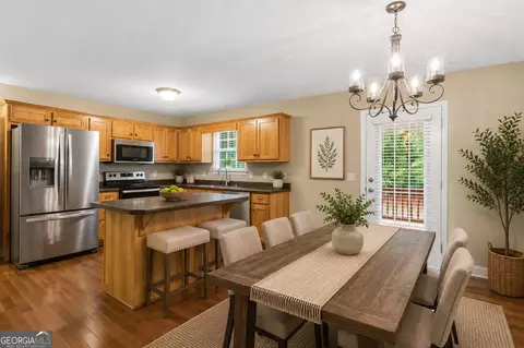 Dining - 627 Trestle Ridge Rd, Toccoa, GA 30577 photo 1 of 2