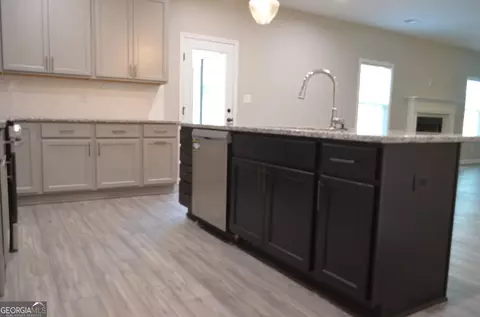 Kitchen - 4351 Cornwall Dr, Forsyth, GA 31029 photo 1 of 2