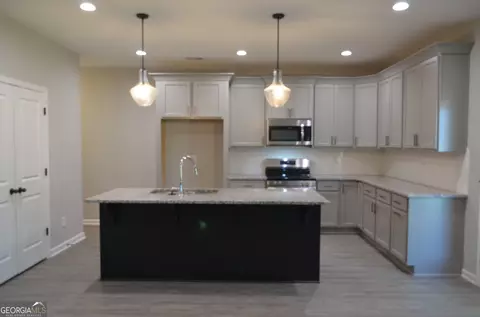 Kitchen - 4351 Cornwall Dr, Forsyth, GA 31029 photo 2 of 2