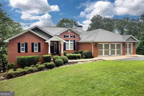7913 S Barkers Bend Dr, Murrayville, GA 30564