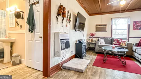 Entry Way - 242 Katy Lake Rd, Jackson, GA 30233 photo 1 of 3