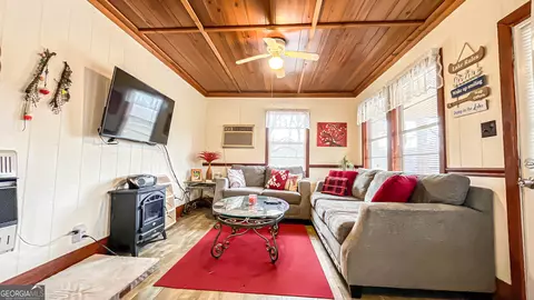 Living - 242 Katy Lake Rd, Jackson, GA 30233 photo 2 of 3
