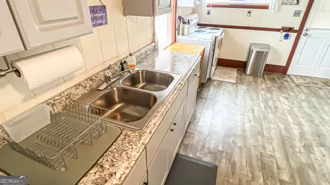 Kitchen - 242 Katy Lake Rd, Jackson, GA 30233 photo 7 of 15