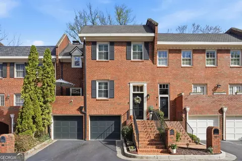 423 Jefferson Cir, Atlanta, GA 30328