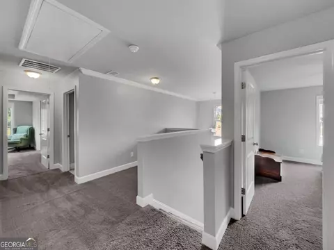 Entry Way - 1672 Carriage Ct, Monroe, GA 30656 photo 2 of 4