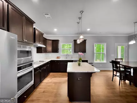 Kitchen - 1672 Carriage Ct, Monroe, GA 30656 photo 4 of 5