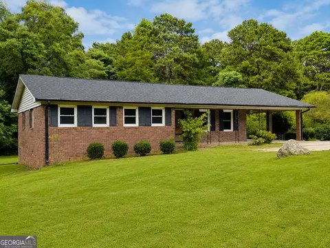 97 Lee Rd, Senoia, GA 30276