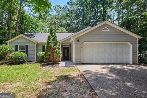 3856 Tuberose Ct, Douglasville, GA 30135