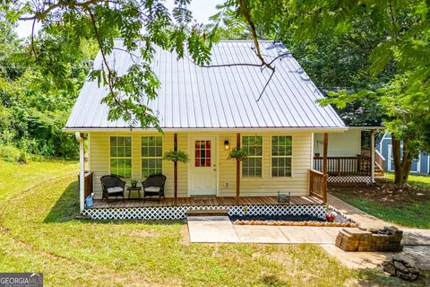 445 Gum Creek Cir, Roopville, GA 30170