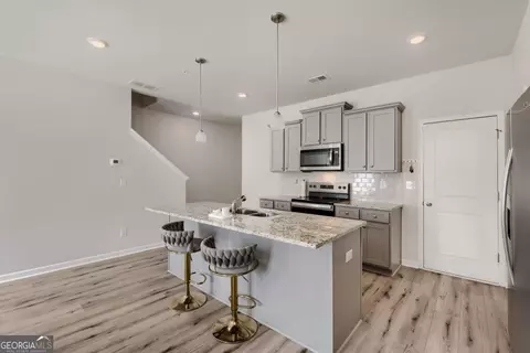 Kitchen - 11694 Chatham Dr, Hampton, GA 30228 photo 1 of 2