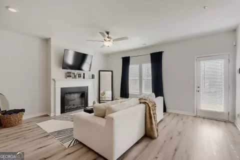 Living - 11694 Chatham Dr, Hampton, GA 30228 photo 1 of 1