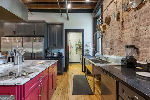 Kitchen - 100 Broad St, Rome, GA 30161 photo 7 of 9