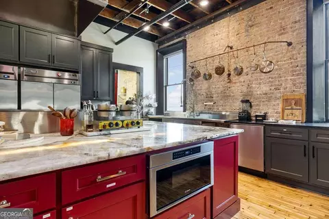 Kitchen - 100 Broad St, Rome, GA 30161 photo 6 of 9