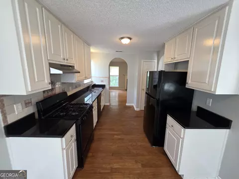 6924 Biscayne Blvd, Rex, GA 30273 photo 9
