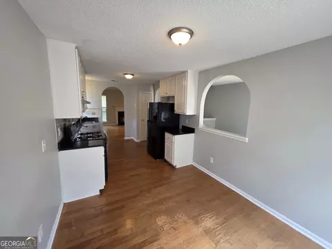 6924 Biscayne Blvd, Rex, GA 30273 photo 8