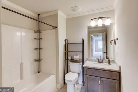 Bath - 629 Fleeting Ct, Monroe, GA 30655 photo 6 of 6