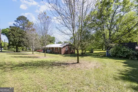 Exterior - 151 Ginn St, Carnesville, GA 30521 photo 6 of 15