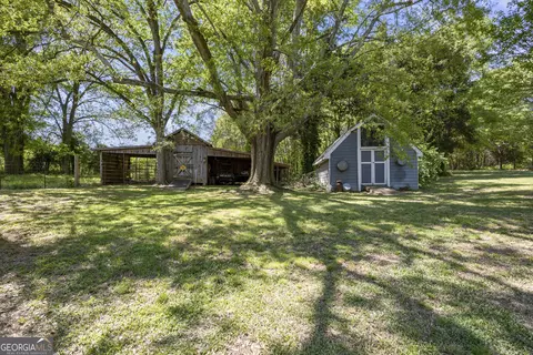 Exterior - 151 Ginn St, Carnesville, GA 30521 photo 8 of 15