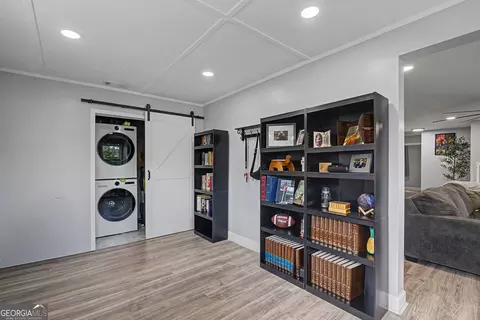 212 Chatham Villa Dr, Garden City, GA 31408