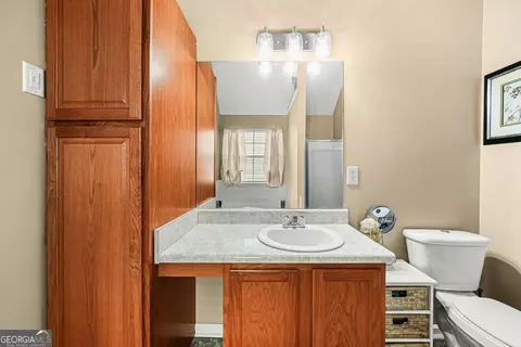 Bath - 516 Gonzaga Cir, Hampton, GA 30228 photo 1 of 5