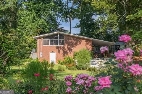 2988 Vine Cir, Decatur, GA 30033
