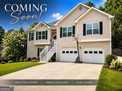 6219 Compass Dr, Flowery Branch, GA 30542