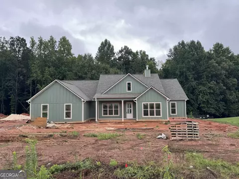153 Hunters Chase Ct, Eatonton, GA 31024
