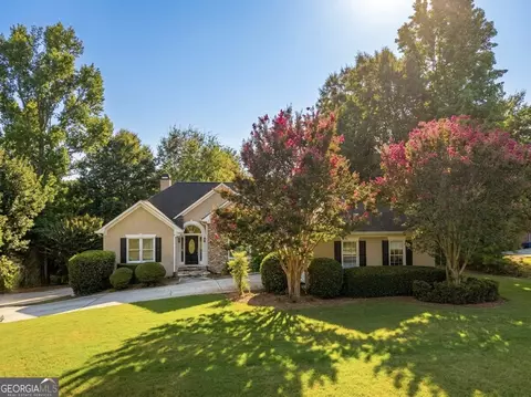 220 Youngs Cir, Fayetteville, GA 30215