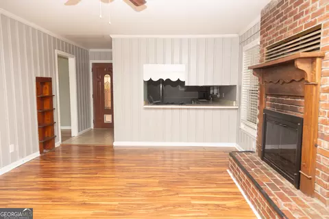 Living - 191 Hanson Dr, Lagrange, GA 30240 photo 3 of 7