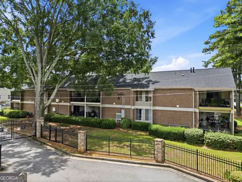 Exterior - 3301 Henderson Mill Rd #S4, Chamblee, GA 30341 photo 2 of 4