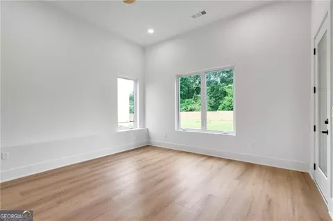 Bedroom - 4109 Abbotts Bridge Rd, Duluth, GA 30097 photo 9 of 11